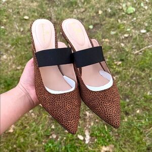 BANDOLINO - animal print kitten heel
Pointy toe Brown Textured Women's Mules